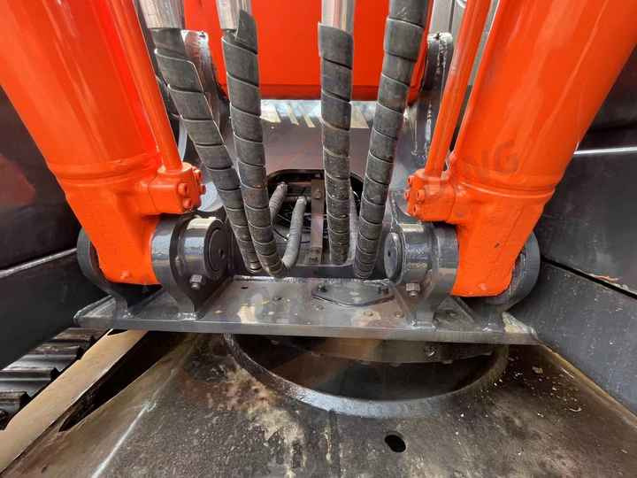 Crawler excavator Hot sale Used Hitachi ZX120 digger 20ton  Excavator second hand excavator: picture 6