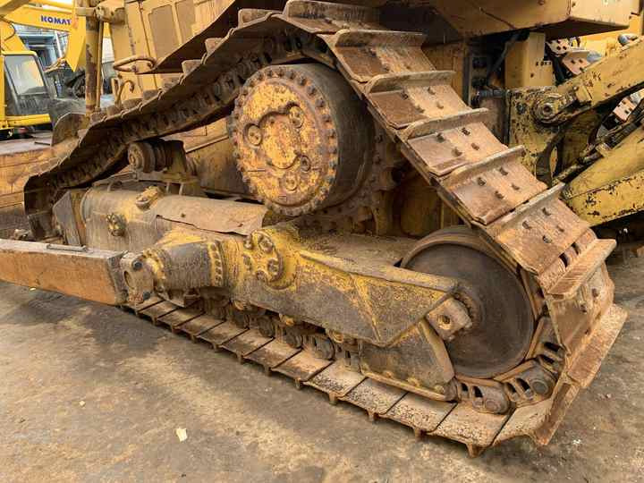 Japan Imported Caterpillar D7R Bulldozer Japan Original Cat D7G D7R D9n D8r Used Bulldozers - Bulldozer: picture 3 Japan Imported Caterpillar D7R Bulldozer Japan Original Cat D7G D7R D9n D8r Used Bulldozers - Bulldozer: picture 3