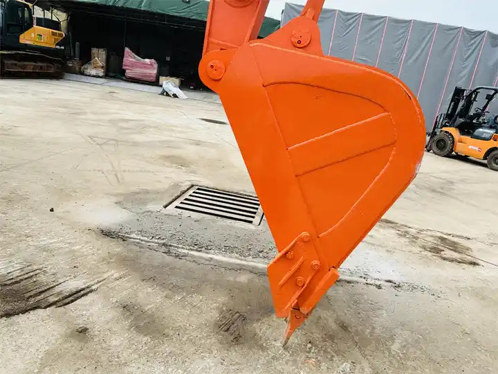 Japan Original 20t Excavator Hitachi Zx200-3g Zx200 Crawler Excavator With 6bg1 Engine Hitachi Excavator - Crawler excavator: picture 4 Japan Original 20t Excavator Hitachi Zx200-3g Zx200 Crawler Excavator With 6bg1 Engine Hitachi Excavator - Crawler excavator: picture 4