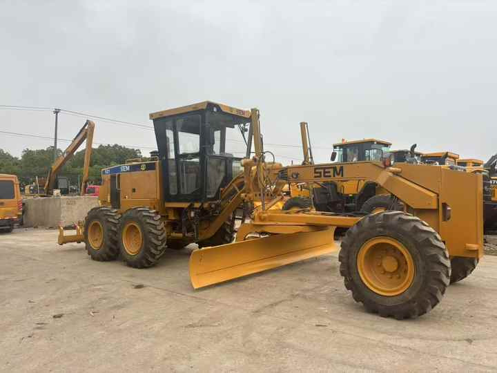 Second Hand SEM921 Motor Grader / Second Hand Motor Grader Sem 921 922 919 SEM Motor Grader for Sale - Grader: picture 2 Second Hand SEM921 Motor Grader / Second Hand Motor Grader Sem 921 922 919 SEM Motor Grader for Sale - Grader: picture 2