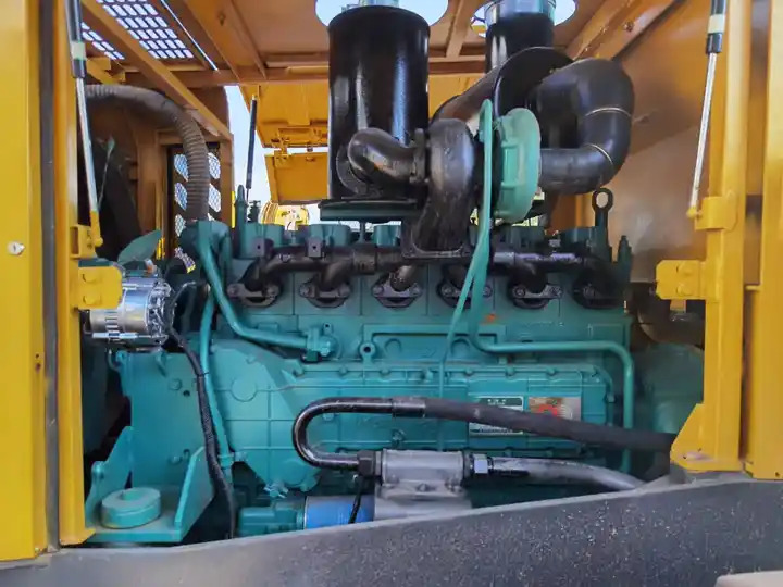 Used SDLlG Wheel loader 936 956 on sale with good running condition - Wheel loader: picture 5 Used SDLlG Wheel loader 936 956 on sale with good running condition - Wheel loader: picture 5