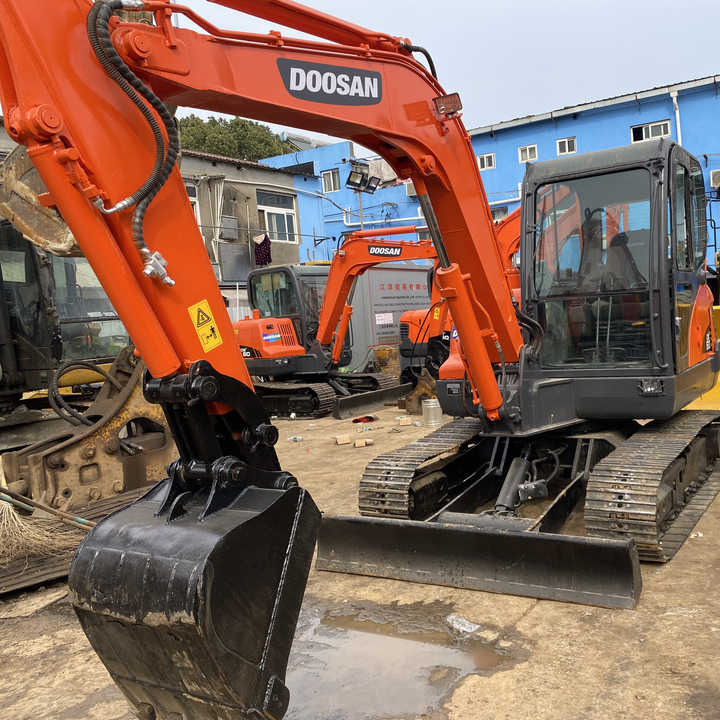 Used excavator doosan dx60 excavators earth-moving machinery doosan dx60 dx80 dx75 dx225 for sale - Crawler excavator: picture 1 Used excavator doosan dx60 excavators earth-moving machinery doosan dx60 dx80 dx75 dx225 for sale - Crawler excavator: picture 1