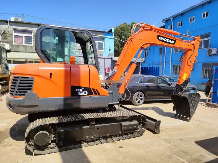 Used excavator doosan dx60 excavators earth-moving machinery doosan dx60 dx80 dx75 dx225 for sale - Crawler excavator: picture 4 Used excavator doosan dx60 excavators earth-moving machinery doosan dx60 dx80 dx75 dx225 for sale - Crawler excavator: picture 4