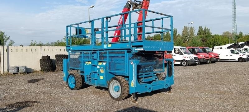Genie GS4390 - 15,11m, diesel, 4x4 - Scissor lift: picture 1 Genie GS4390 - 15,11m, diesel, 4x4 - Scissor lift: picture 1