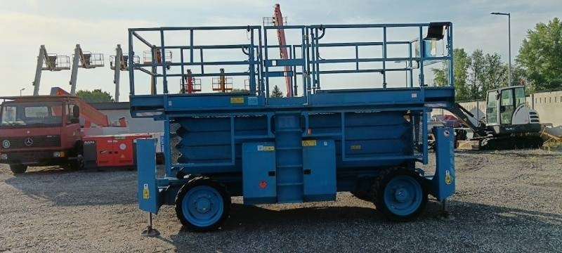 Genie GS4390 - 15,11m, diesel, 4x4 - Scissor lift: picture 5 Genie GS4390 - 15,11m, diesel, 4x4 - Scissor lift: picture 5