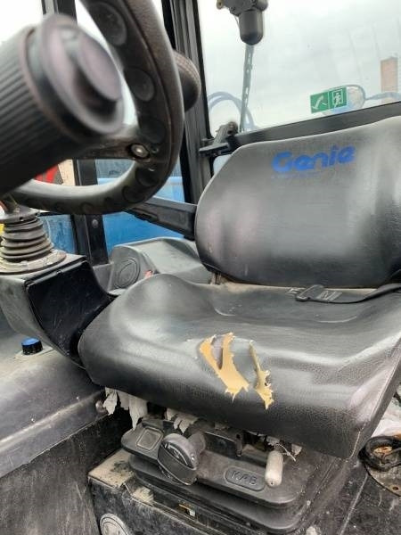 Telescopic handler Genie GTH 4018R - 17,54 m - 4 T - 4x4x4: picture 11 Telescopic handler Genie GTH 4018R - 17,54 m - 4 T - 4x4x4: picture 11