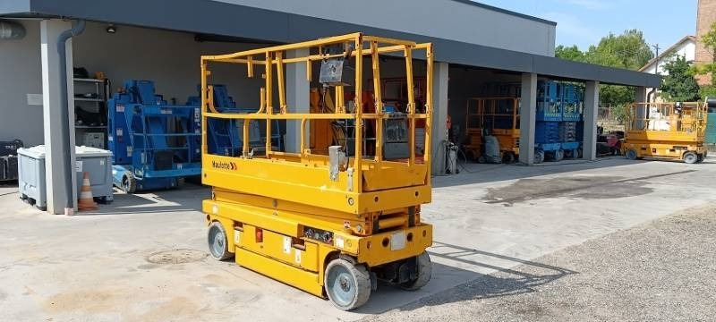 Haulotte Compact 8 - 8m, electric - Scissor lift: picture 1 Haulotte Compact 8 - 8m, electric - Scissor lift: picture 1