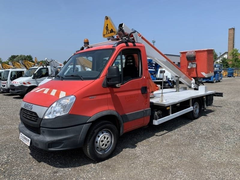 Iveco Daily Multitel 160 ALU DS - 16m - Truck mounted aerial platform: picture 2 Iveco Daily Multitel 160 ALU DS - 16m - Truck mounted aerial platform: picture 2