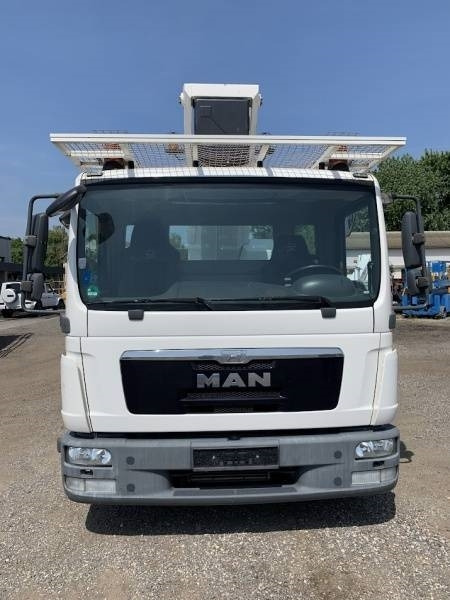 MAN TGL 7.150 RuthmannSteiger T330 - 33m - 320 kg - Truck mounted aerial platform: picture 3 MAN TGL 7.150 RuthmannSteiger T330 - 33m - 320 kg - Truck mounted aerial platform: picture 3