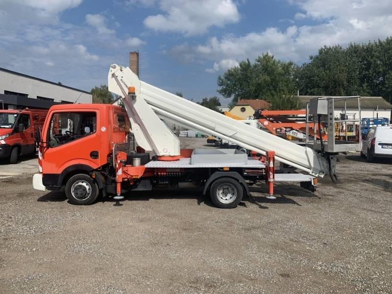 Nissan Cabstar Ruthmann TB270 - 27m - 230 kg  - Truck mounted aerial platform: picture 5 Nissan Cabstar Ruthmann TB270 - 27m - 230 kg  - Truck mounted aerial platform: picture 5