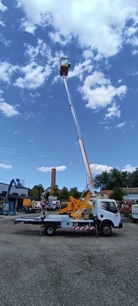 Truck mounted aerial platform Renault Maxity Multitel 160 ALU DS - 16m: picture 9 Truck mounted aerial platform Renault Maxity Multitel 160 ALU DS - 16m: picture 9