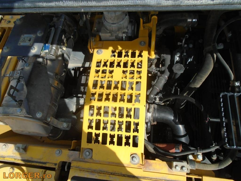 Crawler excavator Komatsu PC 290 LC-10: picture 9