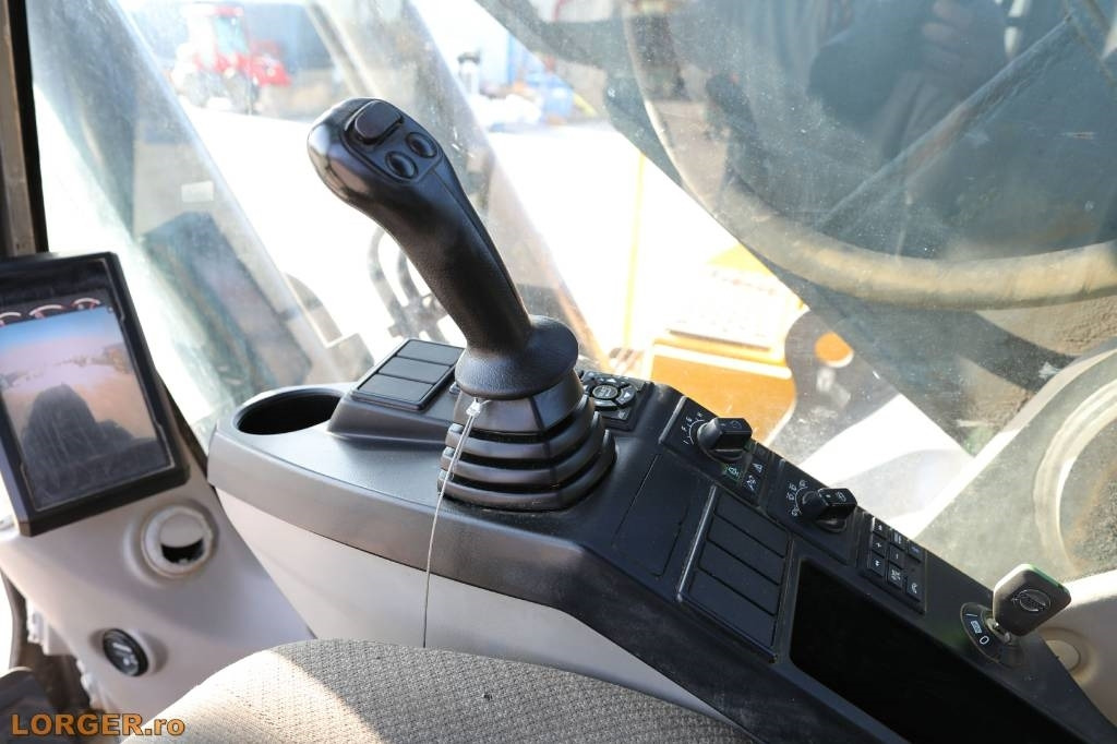 Crawler excavator Volvo EC 300 EL: picture 15