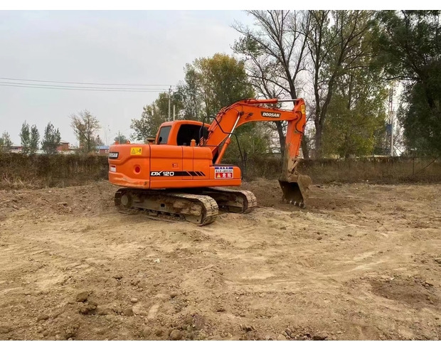2020 Doosan DX120 - Crawler excavator: picture 1 2020 Doosan DX120 - Crawler excavator: picture 1