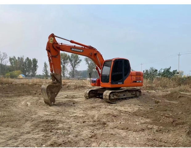 2020 Doosan DX120 - Crawler excavator: picture 3 2020 Doosan DX120 - Crawler excavator: picture 3