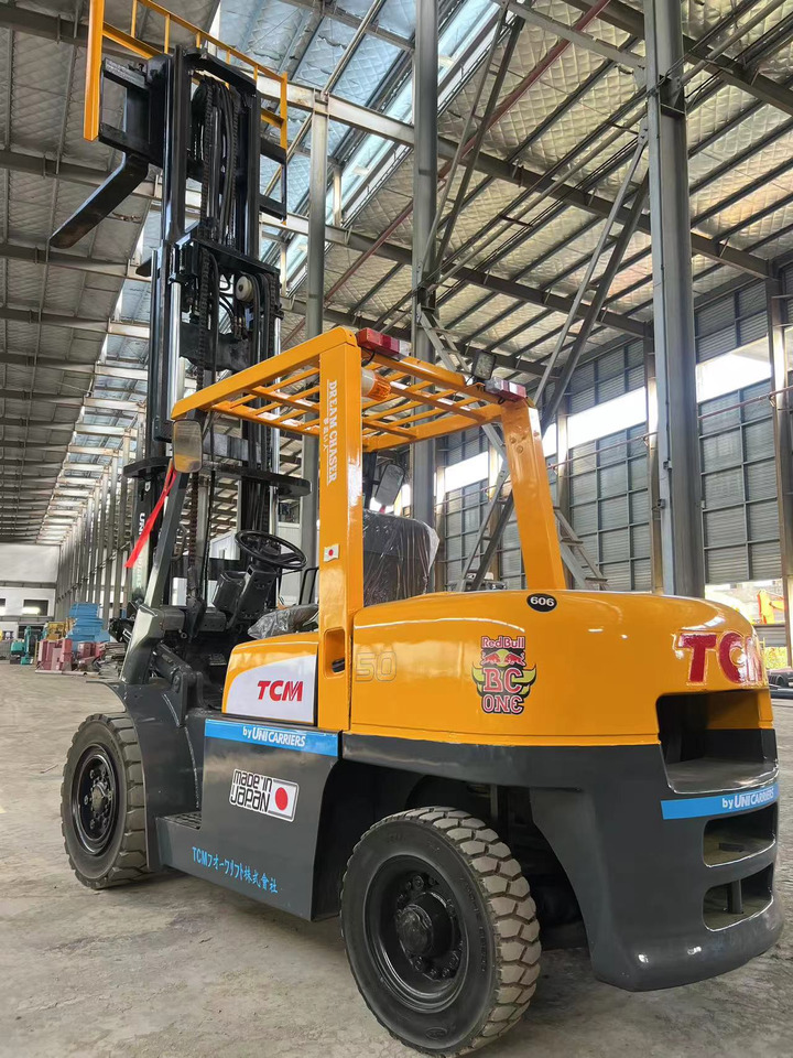 Tcm 5tons - Construction machinery: picture 3 Tcm 5tons - Construction machinery: picture 3