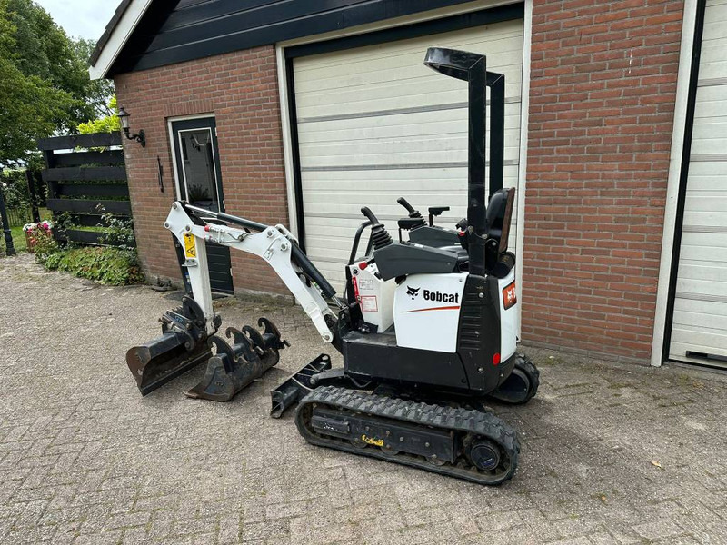 Bobcat E 10z - Mini excavator: picture 3 Bobcat E 10z - Mini excavator: picture 3