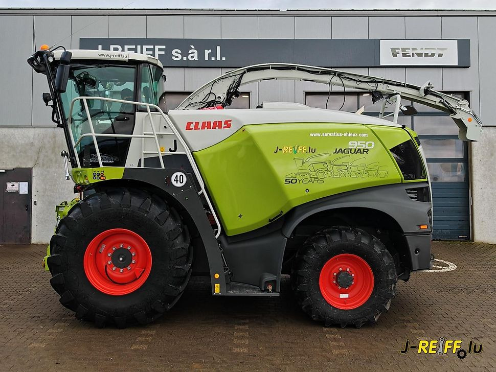 J.Reiff Sarl
Herr Stefan Neukirch - 77 Z.I in den - Forage harvester: picture 1 J.Reiff Sarl
Herr Stefan Neukirch - 77 Z.I in den - Forage harvester: picture 1
