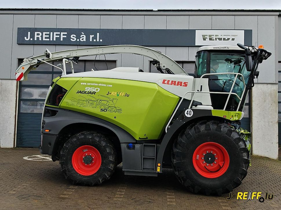 J.Reiff Sarl
Herr Stefan Neukirch - 77 Z.I in den - Forage harvester: picture 2 J.Reiff Sarl
Herr Stefan Neukirch - 77 Z.I in den - Forage harvester: picture 2