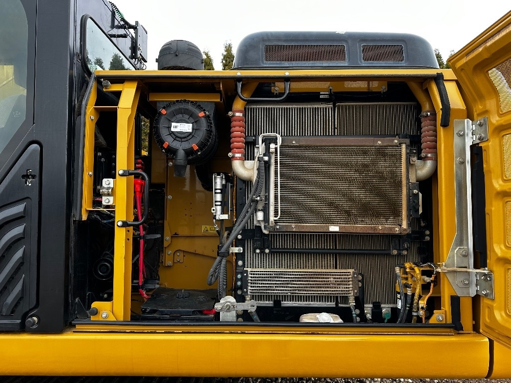 Crawler excavator CAT 320 EL: picture 13