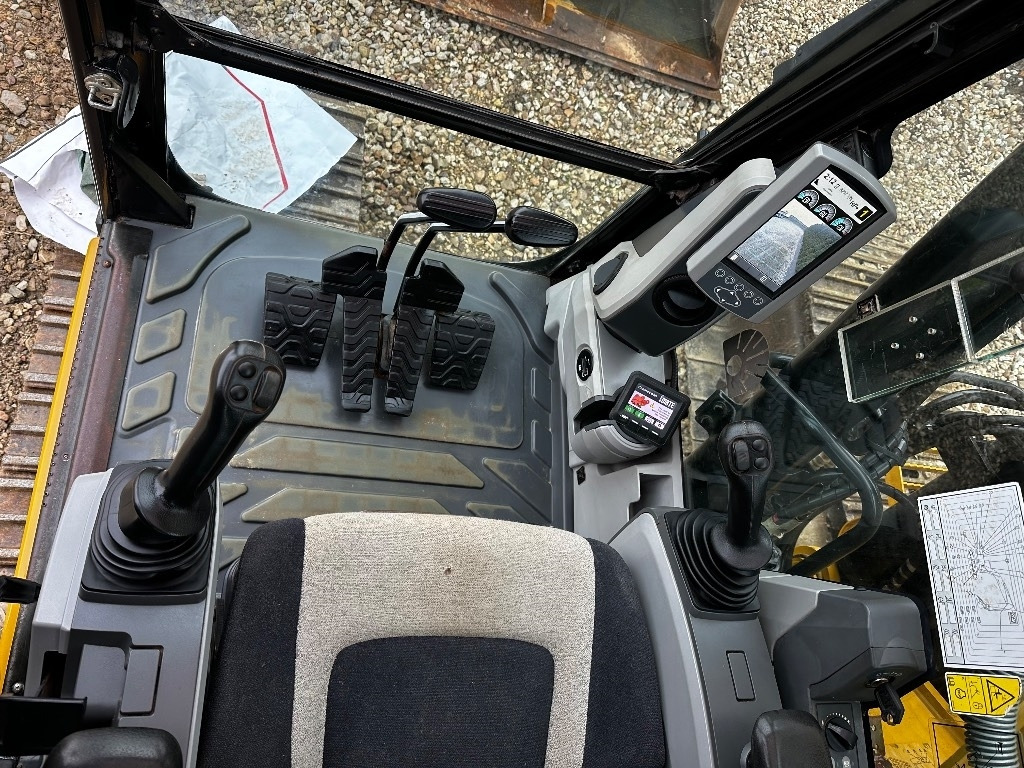 Crawler excavator CAT 320 EL: picture 22