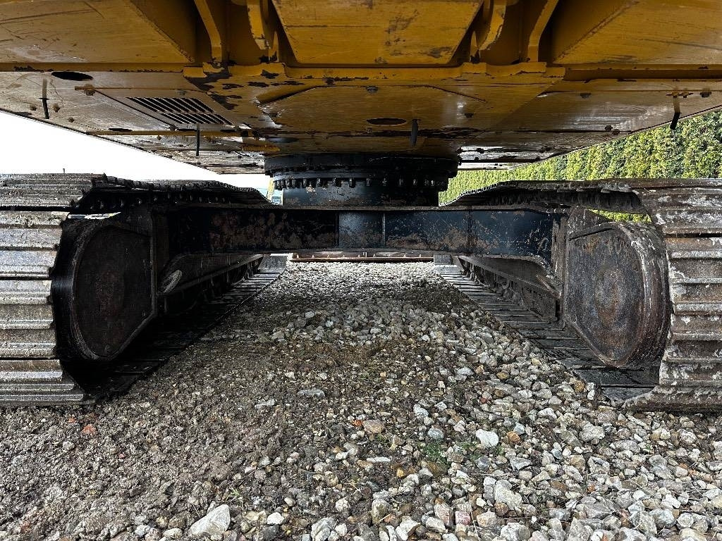 Crawler excavator CAT 320 EL: picture 10