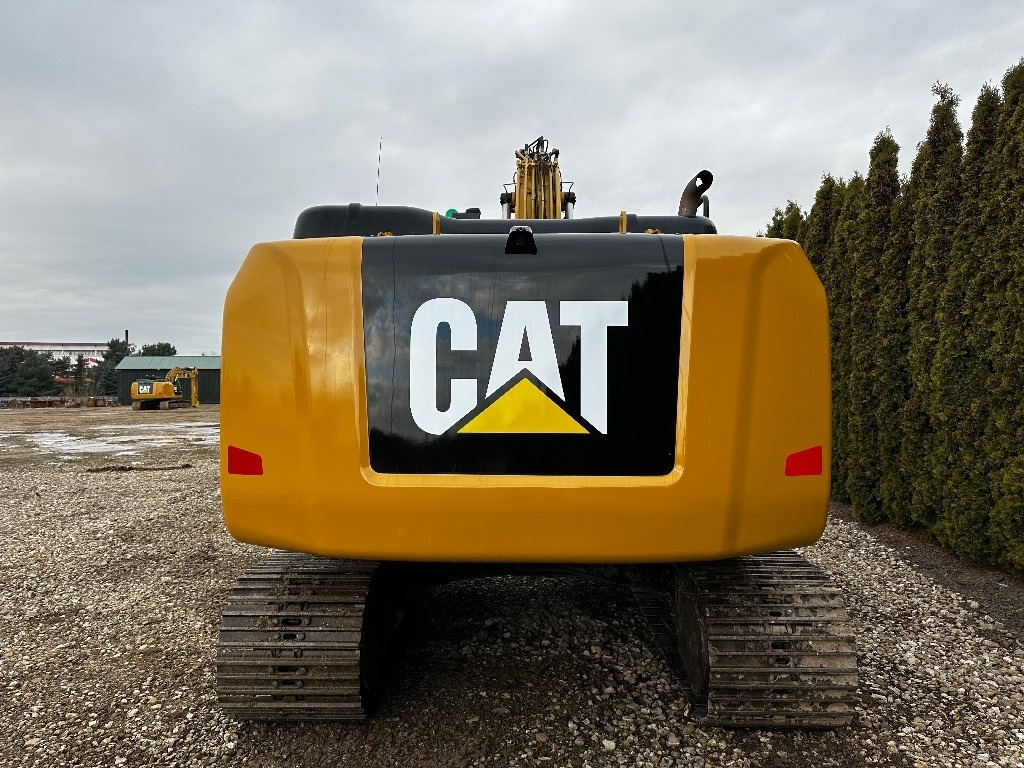 Crawler excavator CAT 320 EL: picture 9