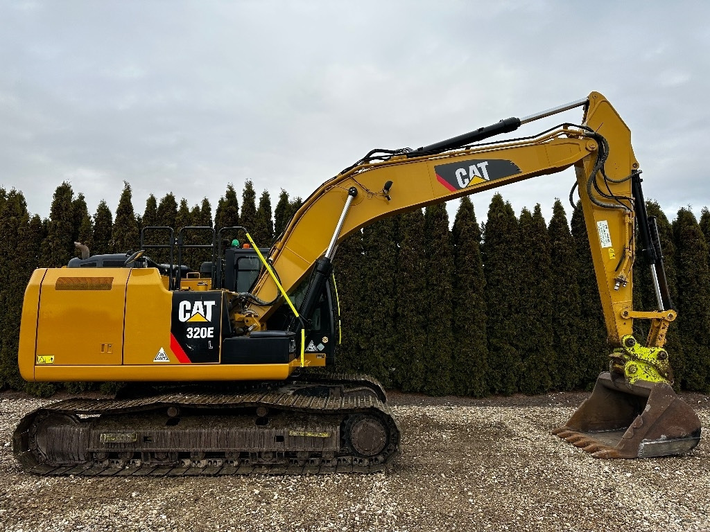 Crawler excavator CAT 320 EL: picture 6