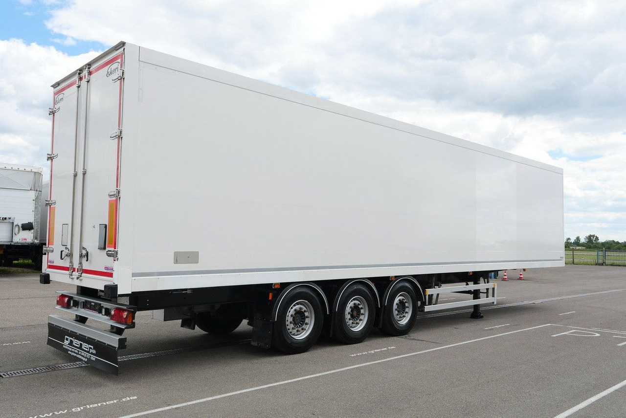 EKERI T3-A /SEITLICHE TÜREN /FALTWAND 2700 mm - Closed box semi-trailer: picture 2 EKERI T3-A /SEITLICHE TÜREN /FALTWAND 2700 mm - Closed box semi-trailer: picture 2