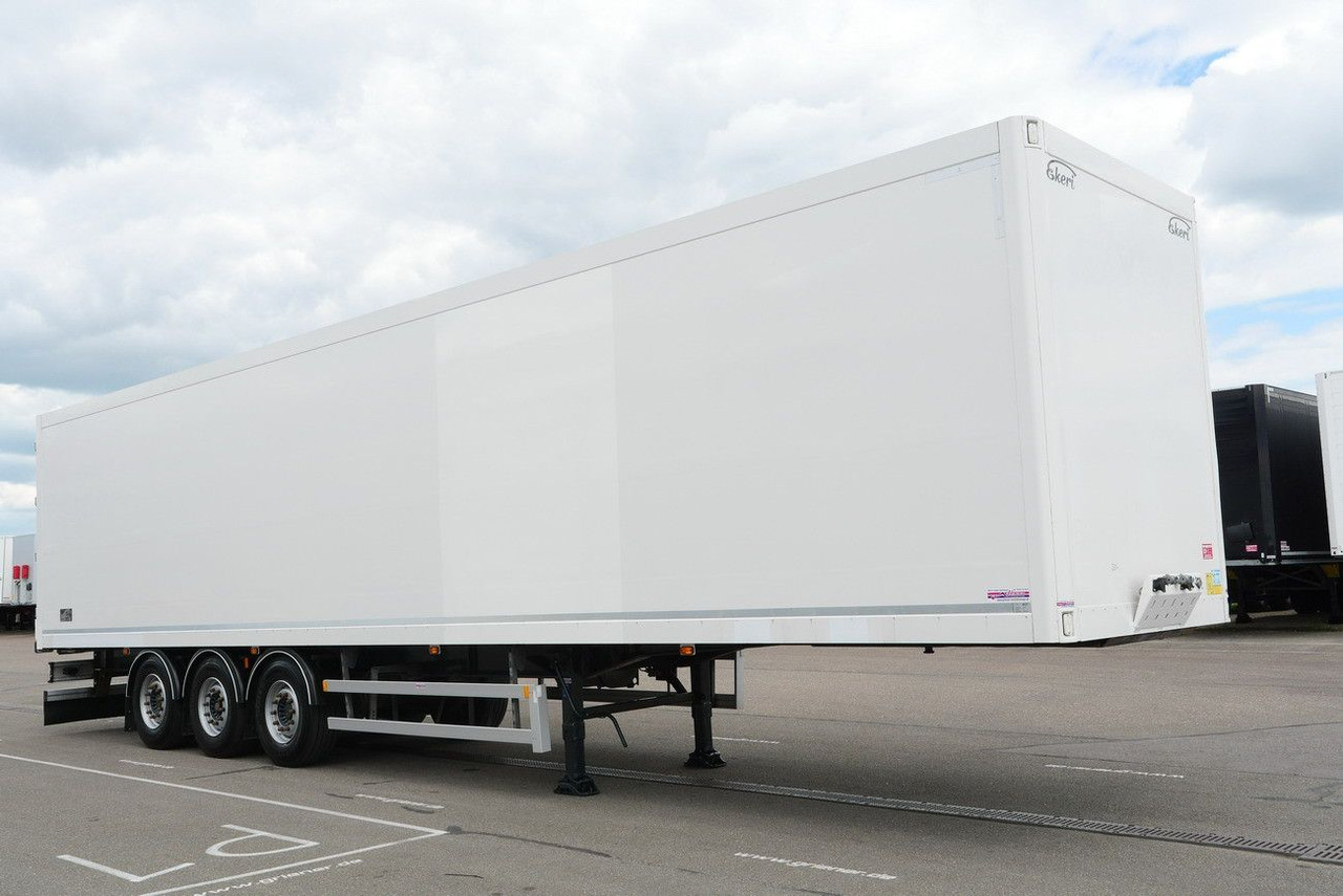 EKERI T3-A /SEITLICHE TÜREN /FALTWAND 2700 mm - Closed box semi-trailer: picture 3 EKERI T3-A /SEITLICHE TÜREN /FALTWAND 2700 mm - Closed box semi-trailer: picture 3