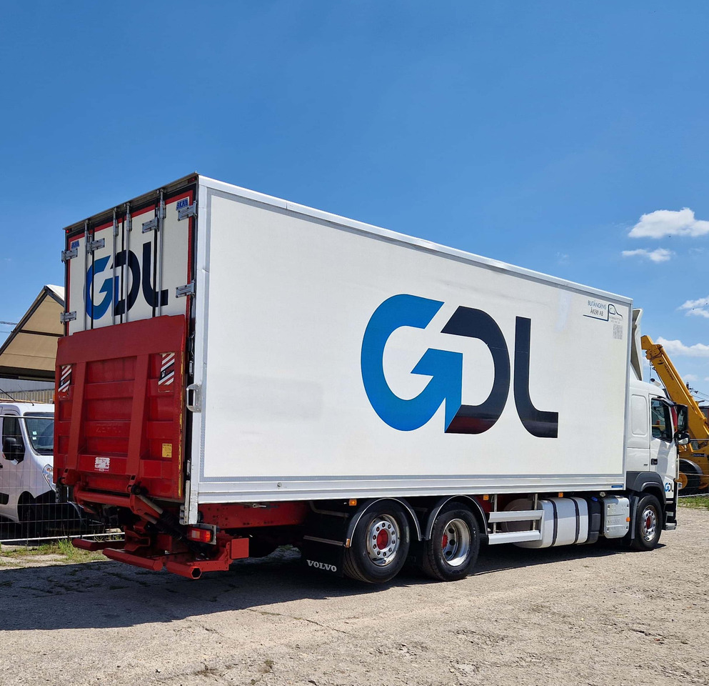 Refrigerator truck for transportation of food VOLVO FM: picture 6 Refrigerator truck for transportation of food VOLVO FM: picture 6