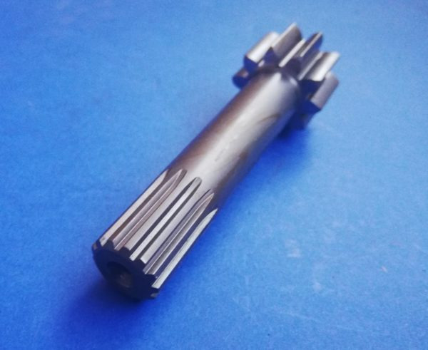 020370A Wałek silnika jazdy Kubota KX61-2, RG20173560 - Hydraulic motor for Construction machinery: picture 2 020370A Wałek silnika jazdy Kubota KX61-2, RG20173560 - Hydraulic motor for Construction machinery: picture 2