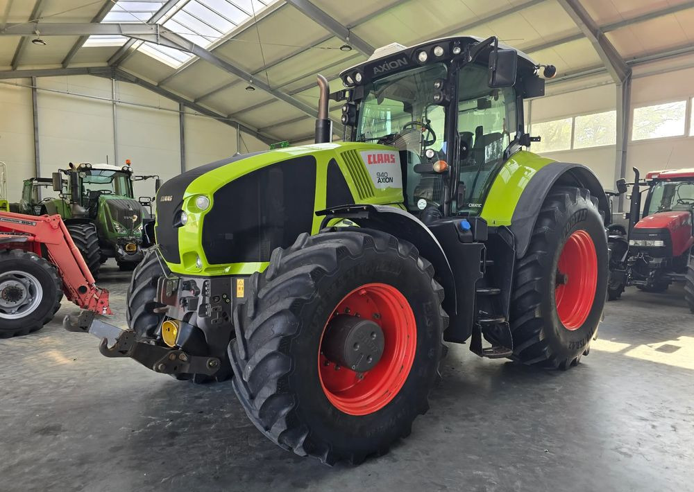 Claas Axion 940 - Farm tractor: picture 1 Claas Axion 940 - Farm tractor: picture 1