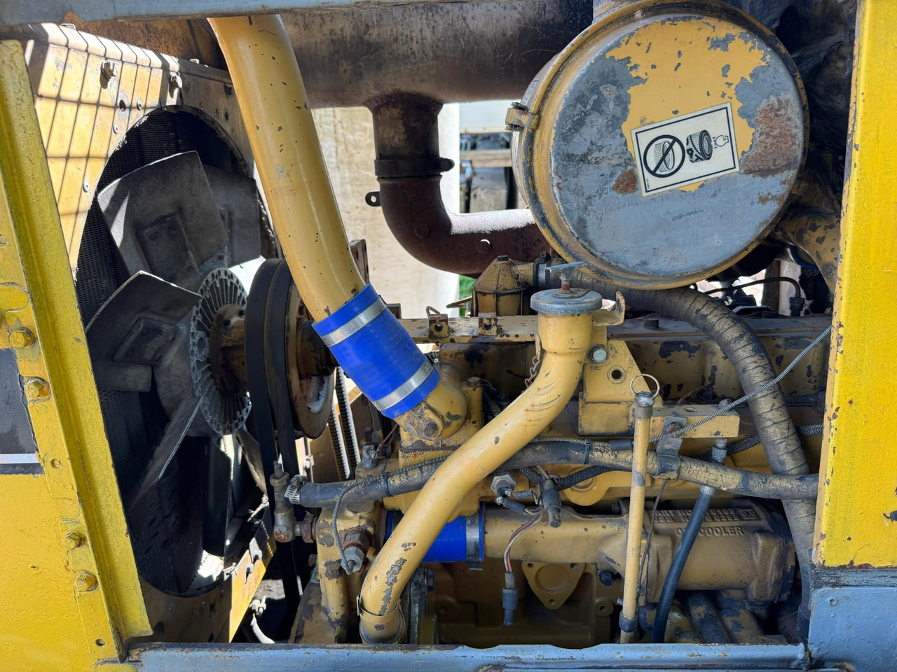 Bulldozer CATERPILLAR D4H LGP: picture 9