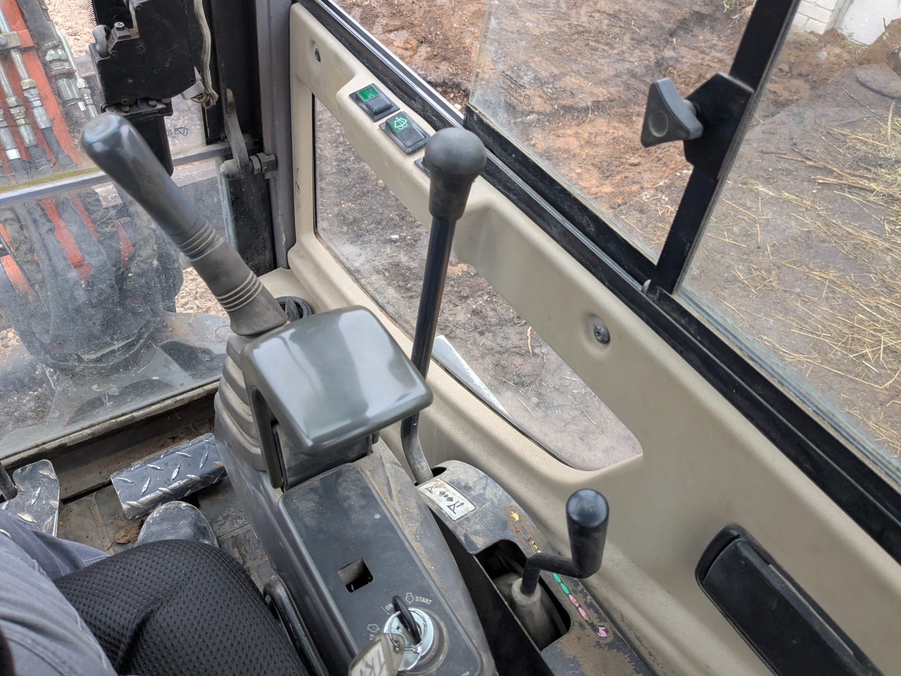 HITACHI ZX25 CLR - Mini excavator: picture 5 HITACHI ZX25 CLR - Mini excavator: picture 5