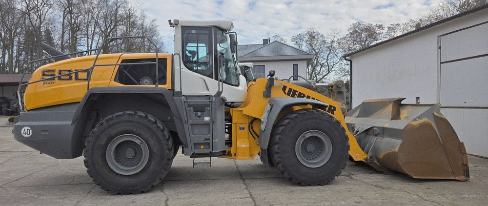 Liebherr 580 - Wheel loader: picture 3 Liebherr 580 - Wheel loader: picture 3