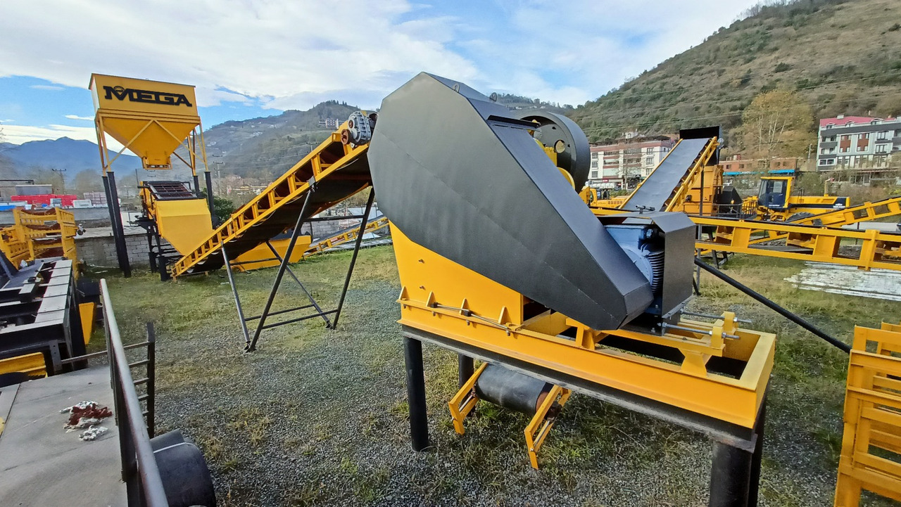 MEGA Crushing and Screening Plant | Ready in Stock - Crusher: picture 4 MEGA Crushing and Screening Plant | Ready in Stock - Crusher: picture 4