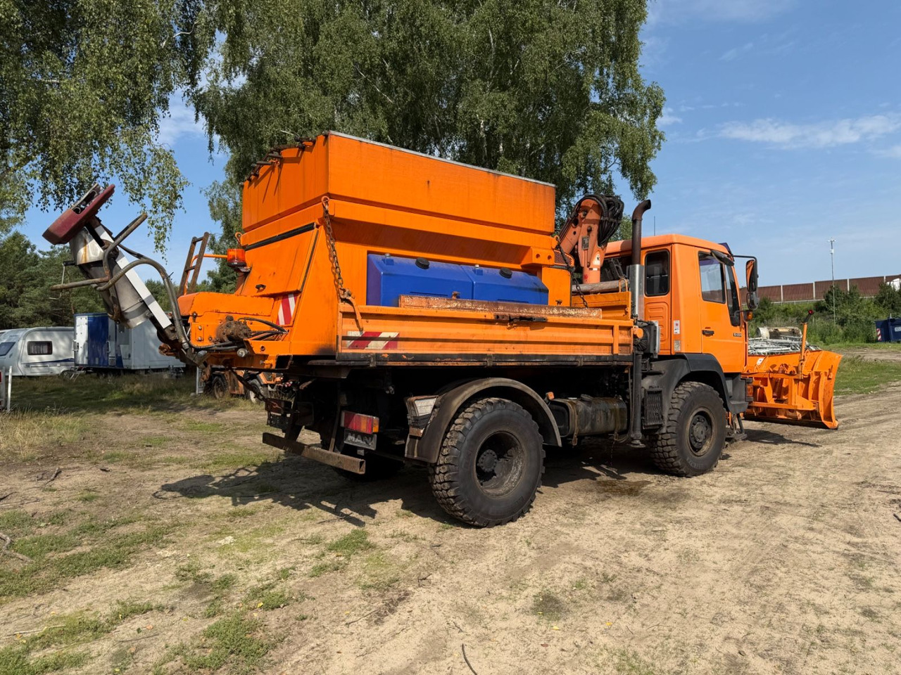 MAN 10.224  Atlas Kran Salzstreuer 4X4 - Tipper, Crane truck: picture 5 MAN 10.224  Atlas Kran Salzstreuer 4X4 - Tipper, Crane truck: picture 5