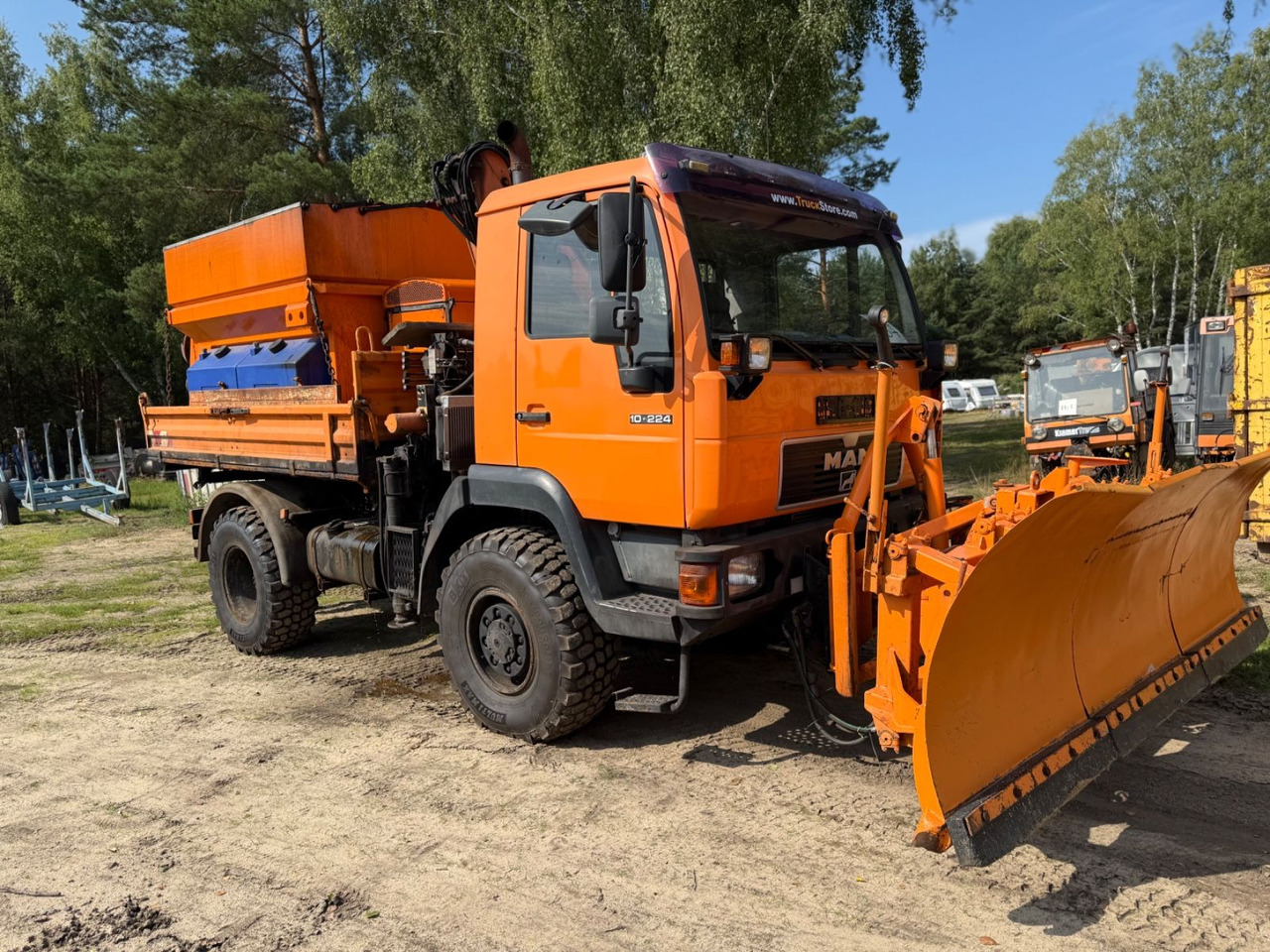 MAN 10.224  Atlas Kran Salzstreuer 4X4 - Tipper, Crane truck: picture 3 MAN 10.224  Atlas Kran Salzstreuer 4X4 - Tipper, Crane truck: picture 3