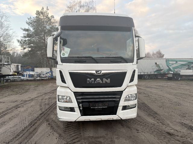MAN TGX 26.460 FG 6x2 Motorschaden - Curtainsider truck: picture 1 MAN TGX 26.460 FG 6x2 Motorschaden - Curtainsider truck: picture 1