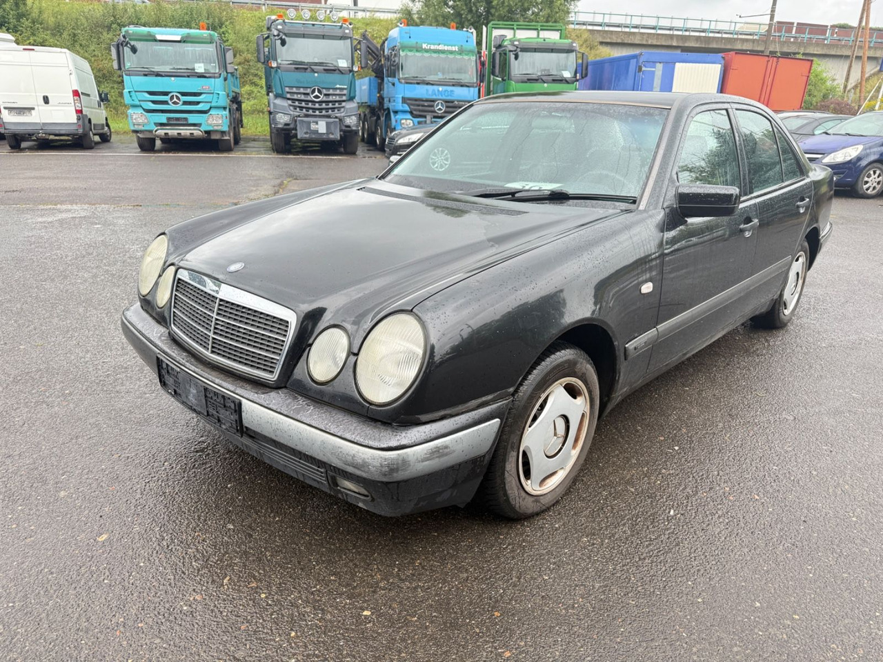 Mercedes-Benz E 200 - Sedan: picture 3 Mercedes-Benz E 200 - Sedan: picture 3