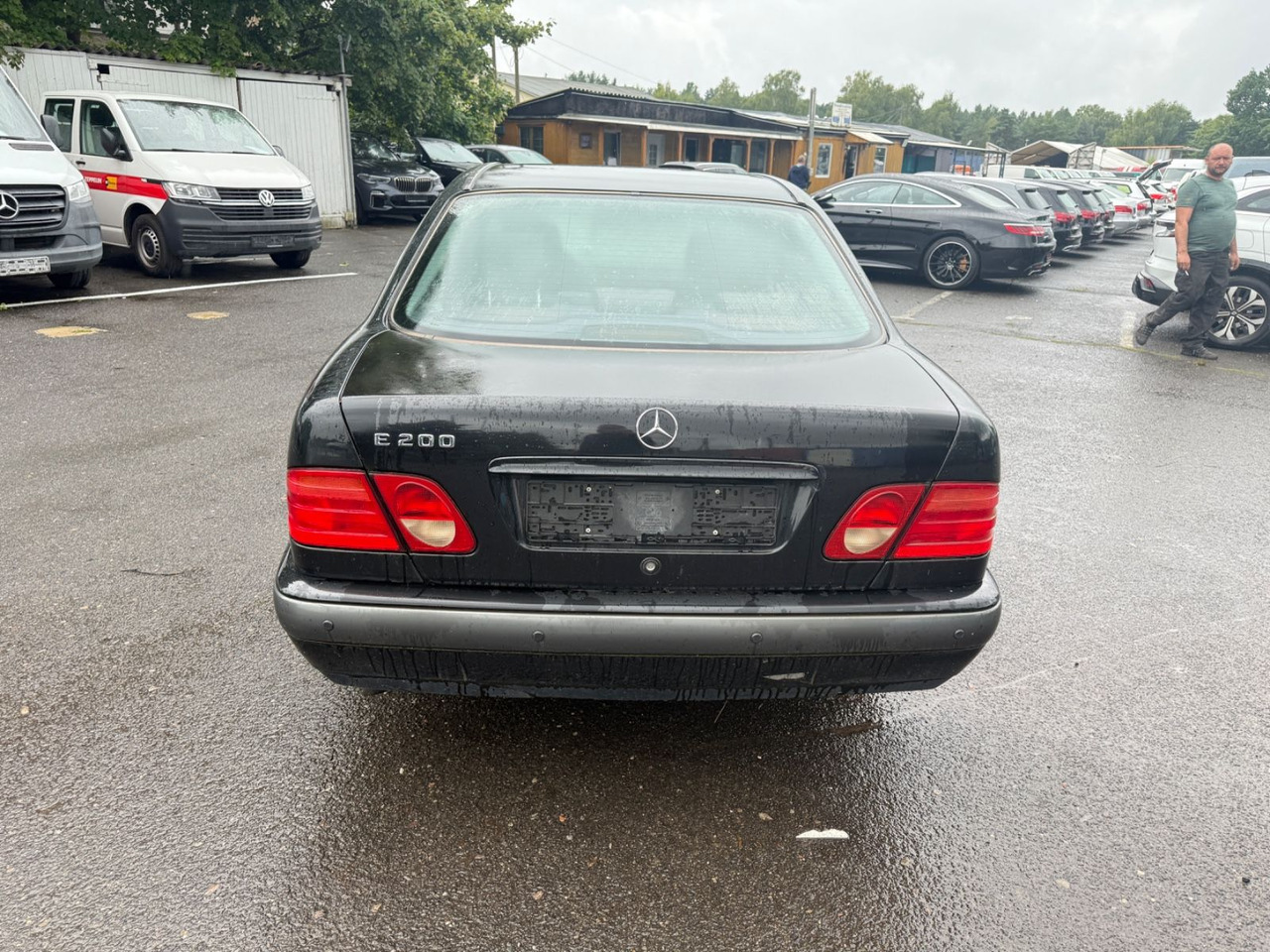 Mercedes-Benz E 200 - Sedan: picture 4 Mercedes-Benz E 200 - Sedan: picture 4