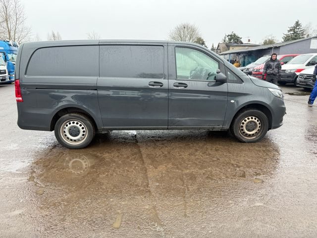Mercedes-Benz Vito Kasten 119 4x4 Lang Motorschaden - Small van: picture 5 Mercedes-Benz Vito Kasten 119 4x4 Lang Motorschaden - Small van: picture 5