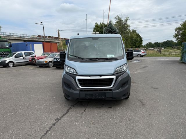 Peugeot Boxer Pritsche Doka. 333 L2 BlueHDi 110 - Open body delivery van: picture 1 Peugeot Boxer Pritsche Doka. 333 L2 BlueHDi 110 - Open body delivery van: picture 1