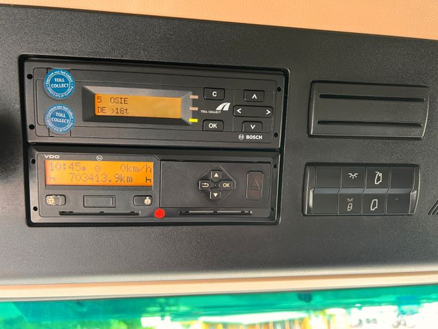 Tractor unit Mercedes-Benz Actros 1845: picture 14