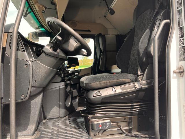 Tractor unit Mercedes-Benz Actros 1845: picture 9