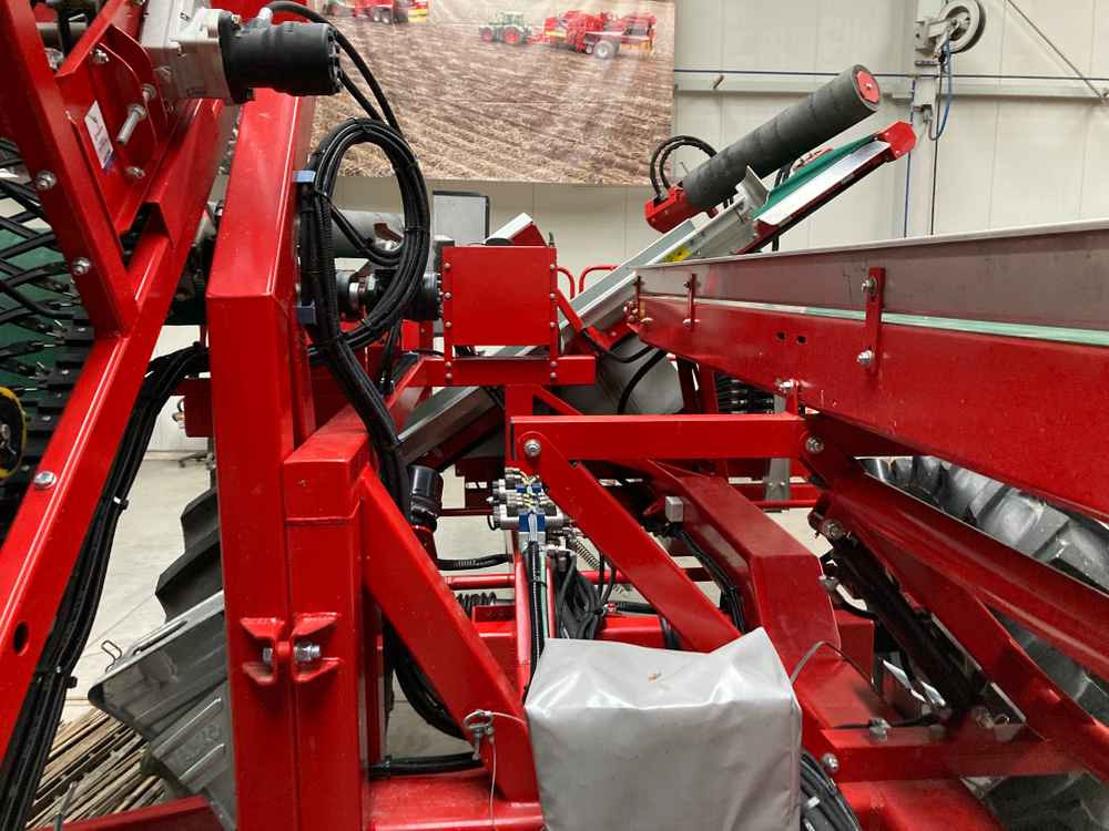 ASA-Lift TC-1010XL - Grape harvesting machine: picture 5 ASA-Lift TC-1010XL - Grape harvesting machine: picture 5