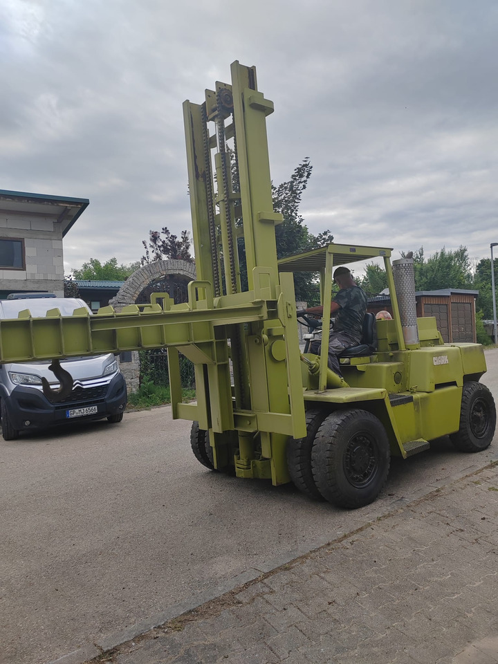 Clark C500-Y110D - Diesel forklift: picture 5 Clark C500-Y110D - Diesel forklift: picture 5