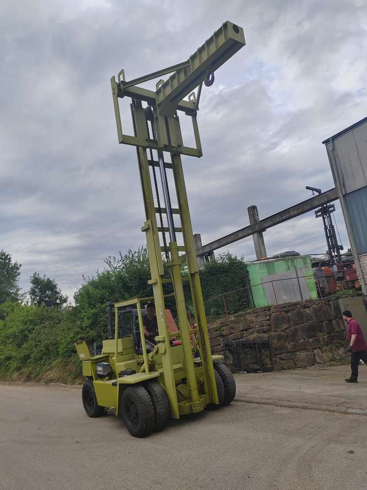 Clark C500-Y110D - Diesel forklift: picture 3 Clark C500-Y110D - Diesel forklift: picture 3