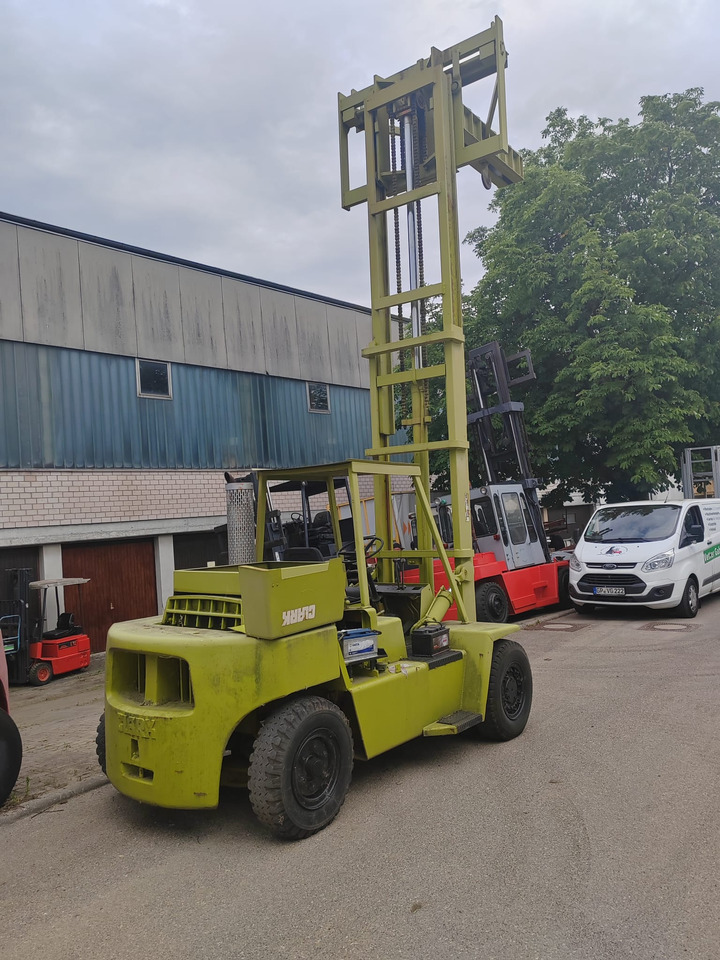 Clark C500-Y110D - Diesel forklift: picture 1 Clark C500-Y110D - Diesel forklift: picture 1